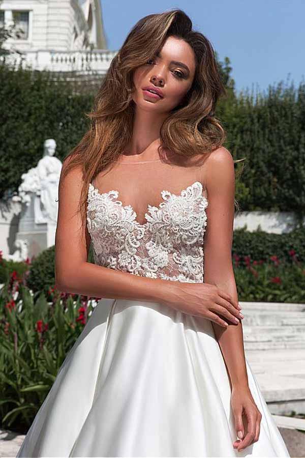 A-Linien-Brautkleid mit Satin-Ausschnitt und Spitzenapplikationen
