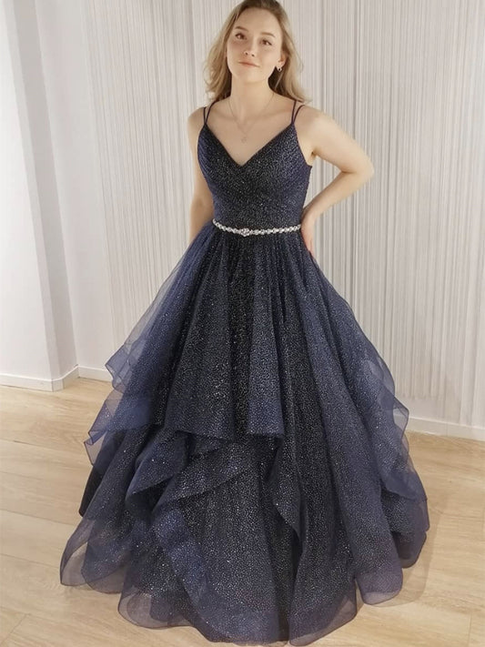 Glänzendes langes A-Linien-Ballkleid mit V-Ausschnitt, Tüll und Perlenbesatz, offenem Rücken