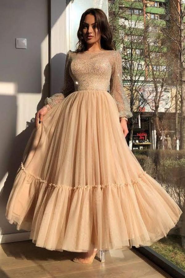 Kurzes A-Linien-Bateau-Pailletten-Teppich-Ballkleid in Wadenlänge mit Ärmeln