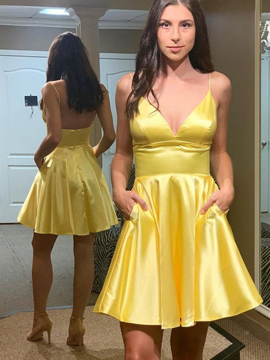 Vestido corto de satén amarillo con escote en V, espalda descubierta y bolsillos, para fiesta de graduación y regreso a casa.