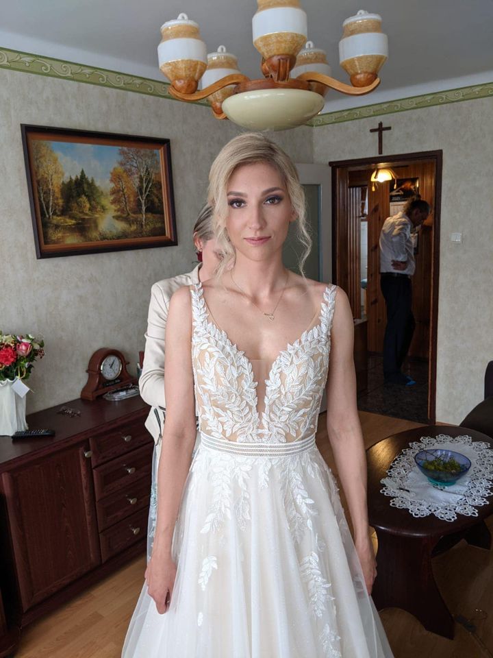 Simple Long A-line V-neck Open Back Tulle Lace Wedding Dress