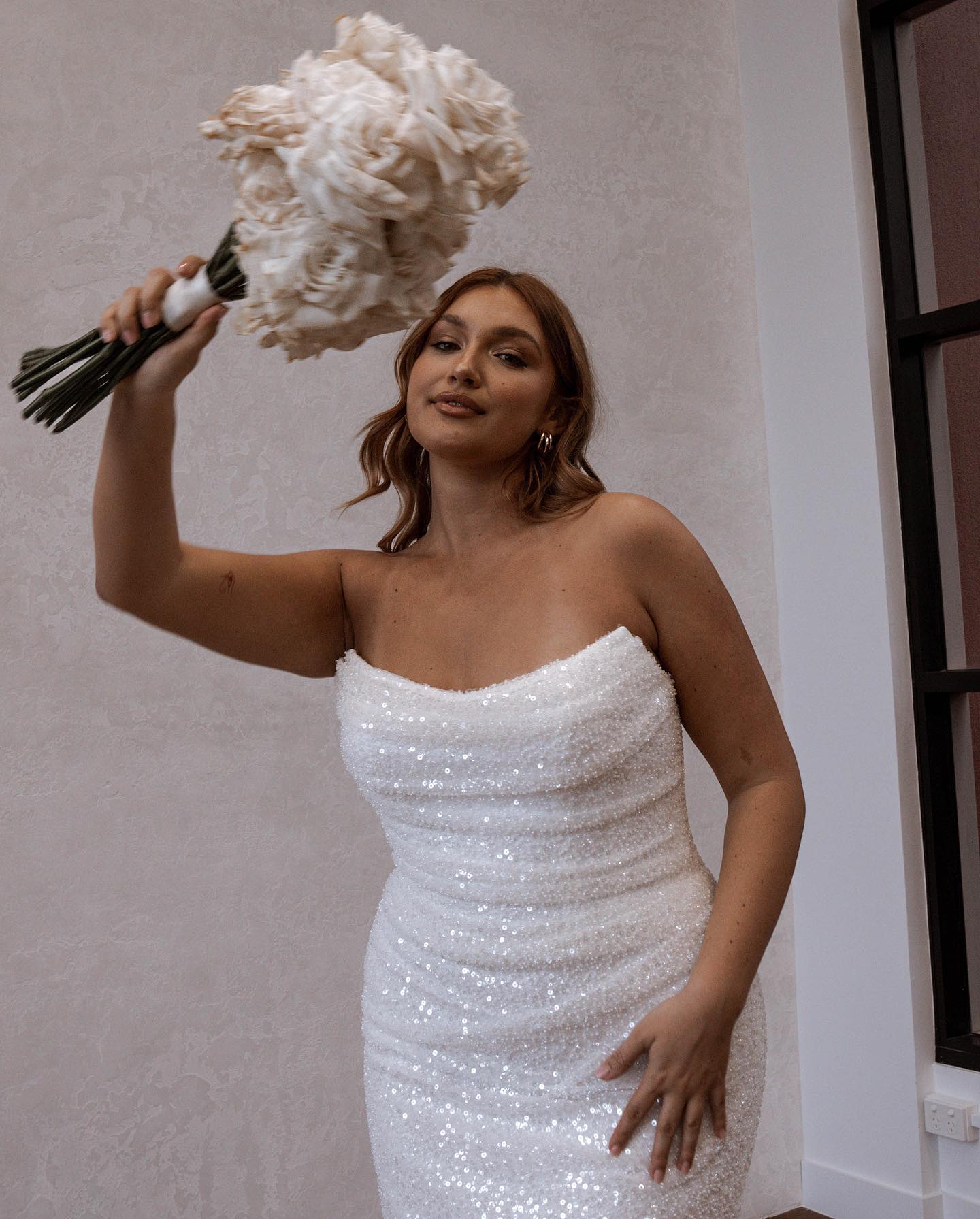 Simple Off-the-shoulder Glitter Mermaid Wedding Dresses