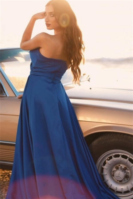 Vestidos de fiesta sencillos de corte A largo en azul real sin mangas con abertura