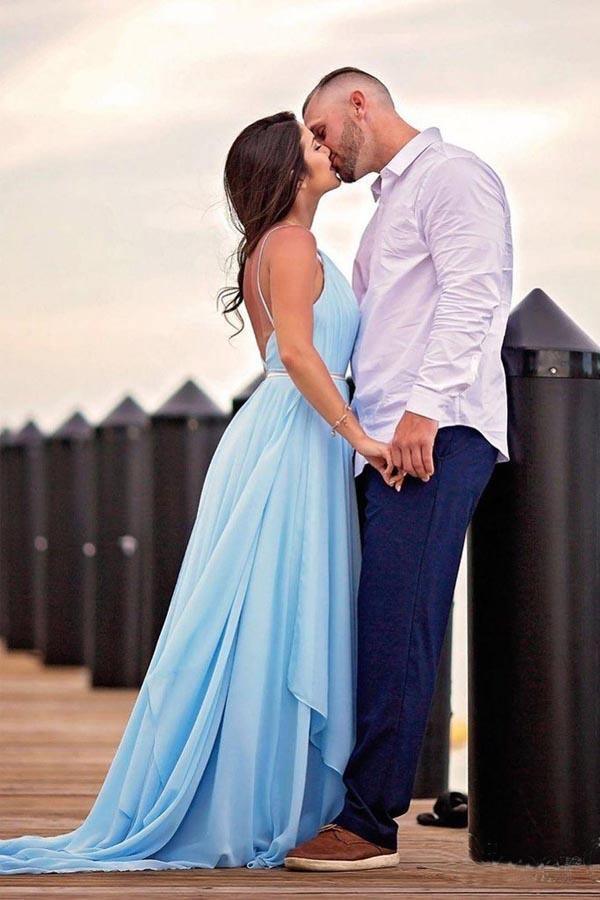 Split Himmelblau Rustikale Brautkleider Strand Brautkleid mit Hofschleppe