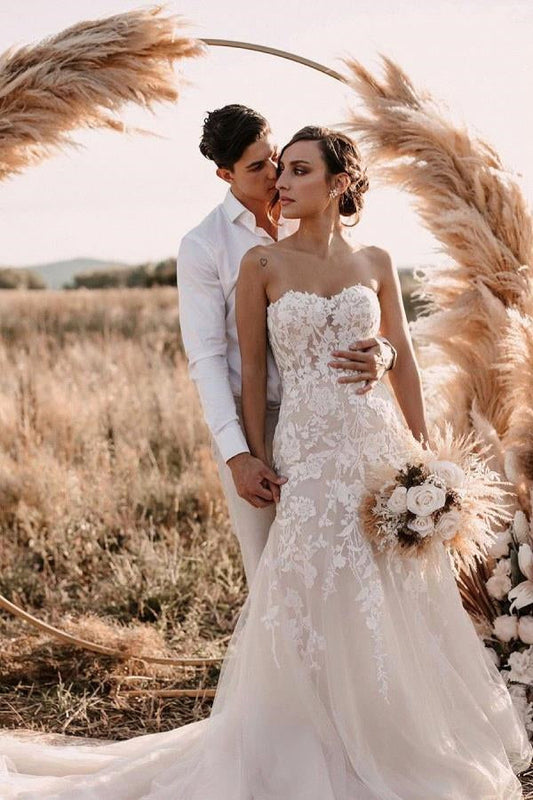 Stilvolles weißes Sweeteart Tüll-Spitzen-Brautkleid