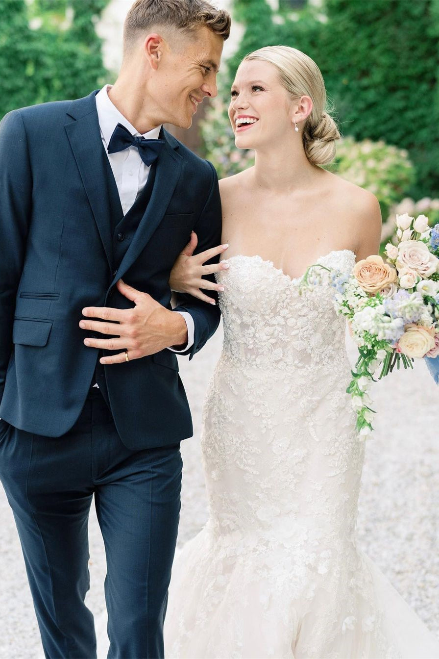 Meerjungfrau-Brautkleid mit Herzausschnitt und Tüllapplikationen im ärmellosen Stil mit Spitze