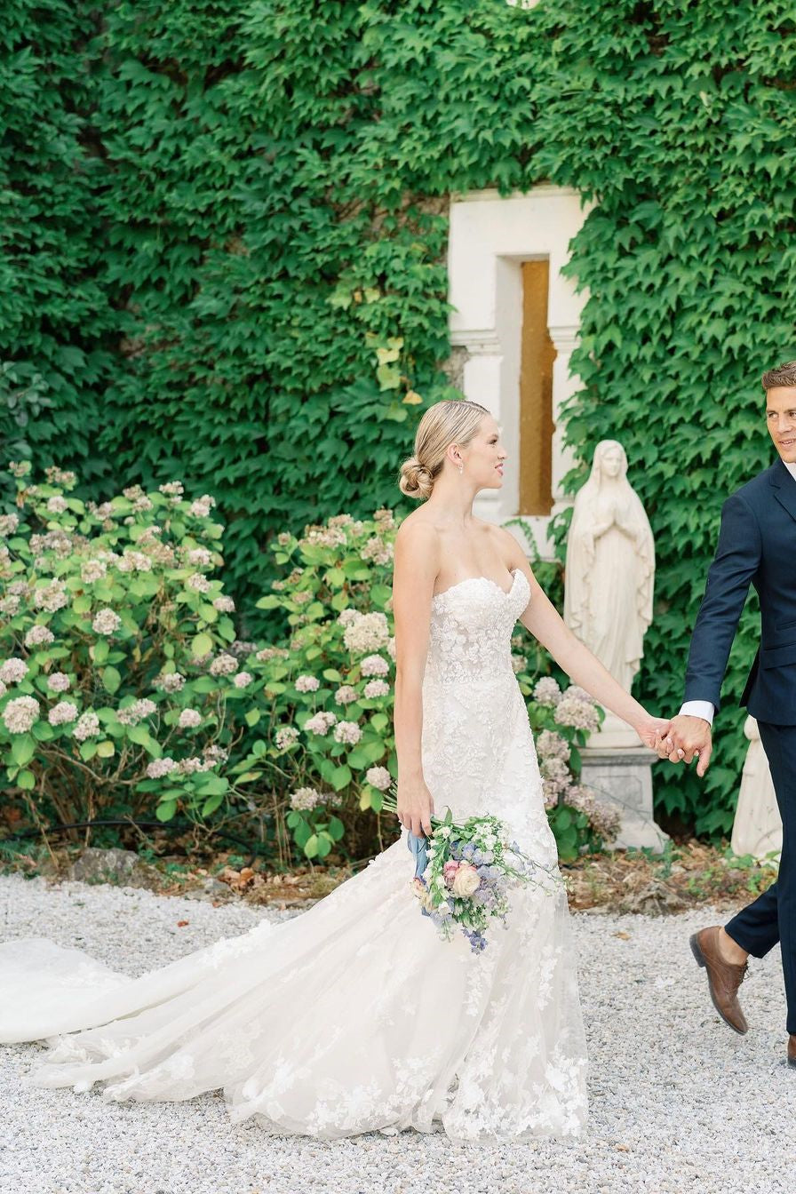 Meerjungfrau-Brautkleid mit Herzausschnitt und Tüllapplikationen im ärmellosen Stil mit Spitze