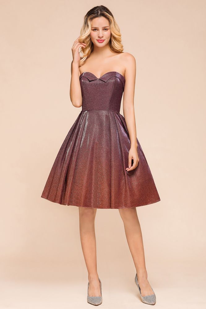 Ärmelloses Mini-Heimkehrkleid mit Herzausschnitt, knielanges Ballkleid aus heller Seide
