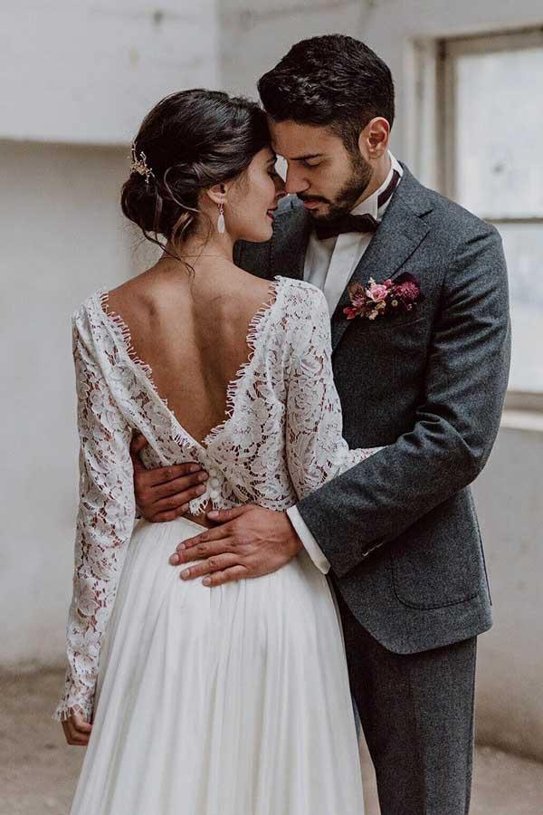 Zweiteiliges Bateau-Brautkleid aus Chiffon mit langen Ärmeln und Spitze