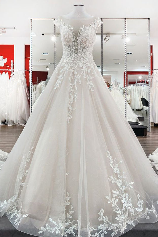 Langes Vintage-Brautkleid in A-Linie mit Juwelen-Tüllrüschen und Spitzenapplikationen