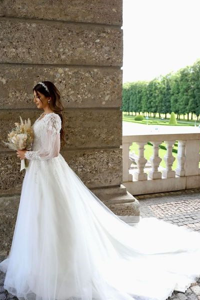 Weißes A-Linien-Brautkleid aus Tüll mit langen Ärmeln und Spitze