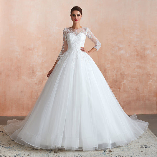 Wunderschönes langes A-Linien-Brautkleid aus Tüll mit Applikationen und Ärmeln