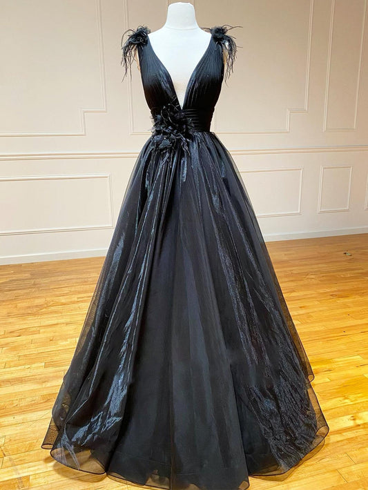 A-Linie, schwarzes, langes Ballkleid aus Tüll mit V-Ausschnitt