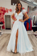 Abito da sera in tulle con scollo a V a linea A, decorato con paillettes e spacco