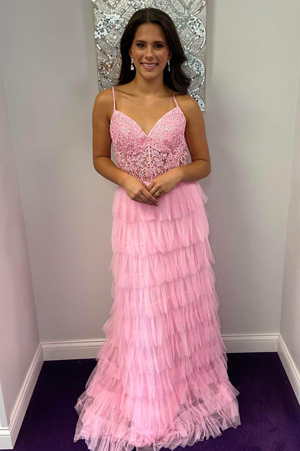 Abito lungo da sera a balze in tulle a linea ad A con pizzo