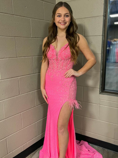 Vestido de fiesta largo ajustado con escote en V y espalda descubierta de sirena con abertura