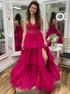 Abito da sera lungo in tulle a balze con scollo a cuore e linea a trapezio