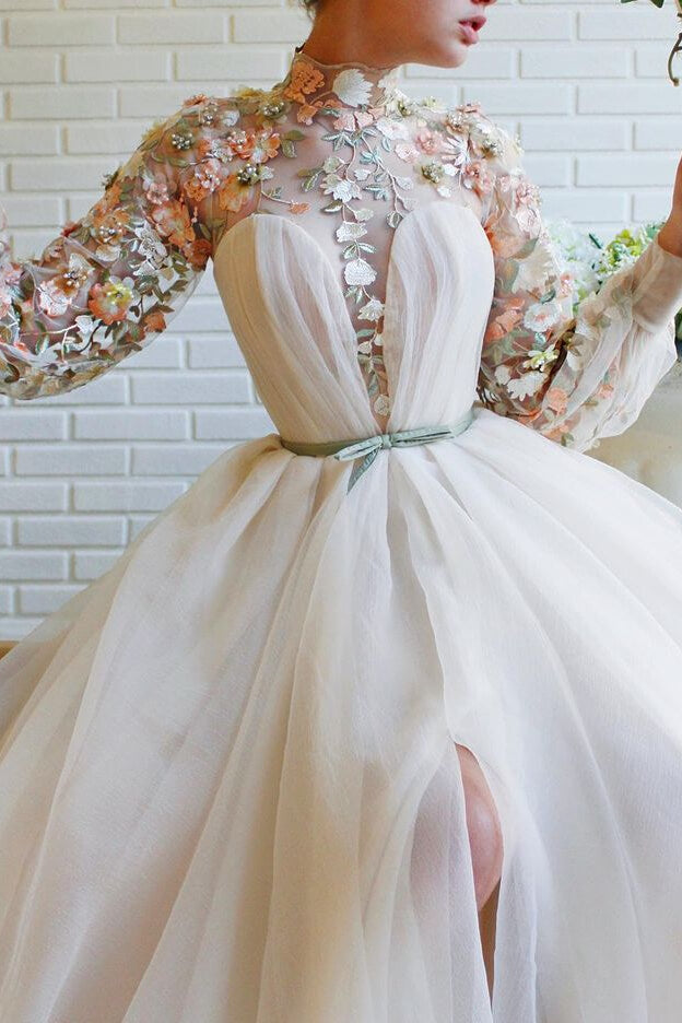 Robe de bal sirène en tulle à fleurs, col haut, manches longues blanches, coupe évasée avec fente