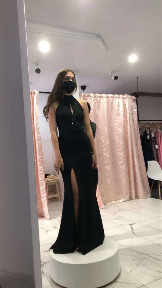 Abito lungo da sera elegante nero con scollo all'americana e spacco laterale Y416
