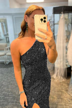 Aurelia | Robe de bal longue noire pailletée à sequins avec fente