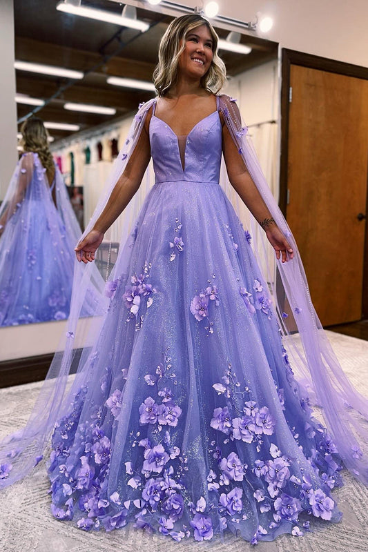 A-Linien-Ballkleid aus floraler Spitze mit Cape-Ärmeln 