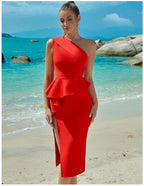 Bandage-Kleid, Abendkleid – One-Shoulder-Partykleid mit Rüschen und Schlitz für den Sommer 