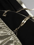 Vestido con tirantes, espalda descubierta y cuello alto 