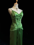 Abito da sera verde elegante in raso con spalline sottili e perline, modello Y8555
