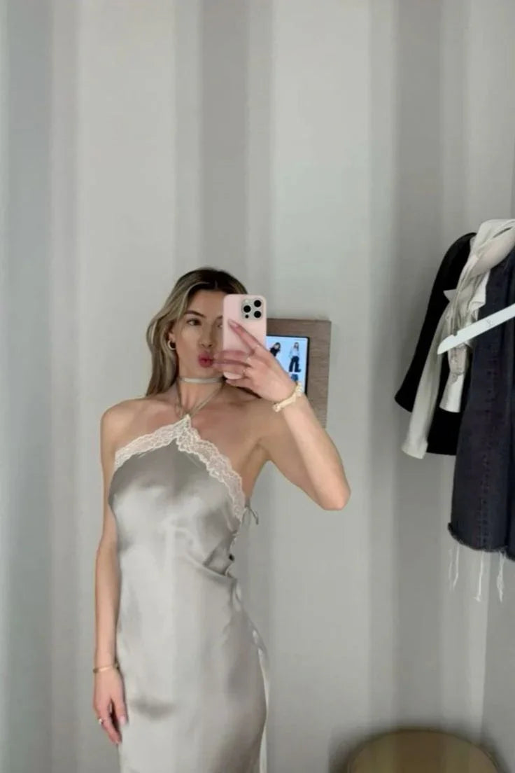 Vestido de fiesta nocturno sexy de satén con encaje y cuello halter Y8169