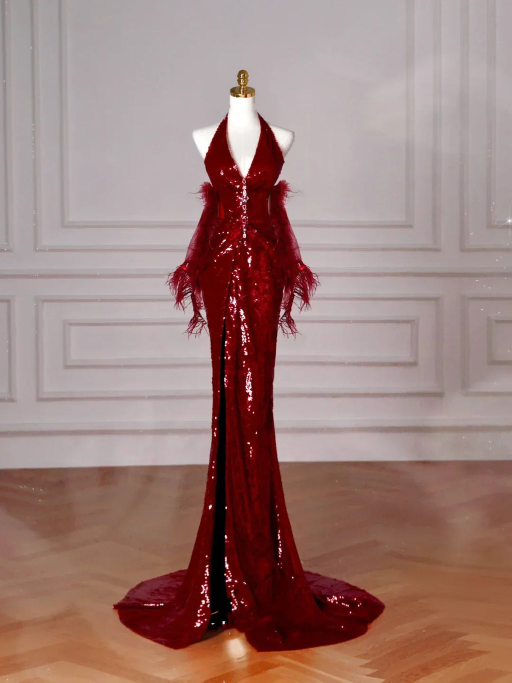 Abito da sera bordeaux con paillettes, scollo a V e allacciatura al collo, schiena scoperta, modello sirena Y8628