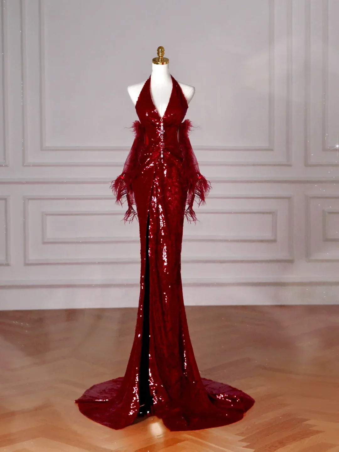 Abito da sera bordeaux con paillettes, scollo a V e allacciatura al collo, schiena scoperta, modello sirena Y8628