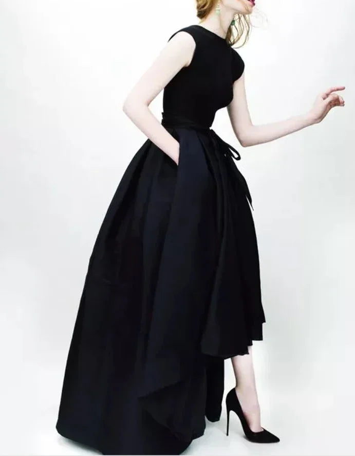 Abito da sera nero elegante e seducente, vestito incantevole e grazioso, semplice abito da festa con scollo a o, abito formale S19670