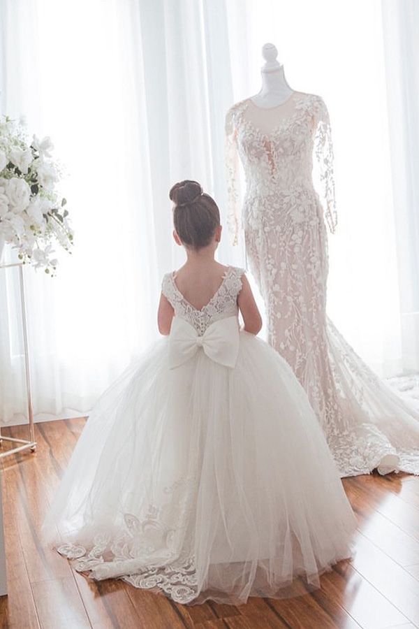 BMbridal Ivory Tulle Flower Girl Dress Ball Gown With Bow Knot