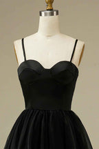 Elegant Black Tulle A Line Spaghetti Strap Midi Prom Dress With Built In Bra And Zipper Back For Evening Formal Parties