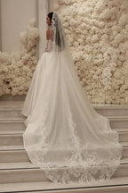 Arabic Lace Saudi Ball Gown Wedding Dress Strapless Pearls Satin Dubai Plus Size