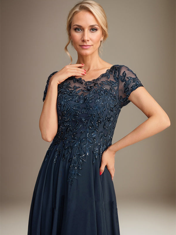 Robe de mère de la mariée en mousseline, longueur au sol, coupe en A, décolleté arrondi, ornée d'appliques et de paillettes