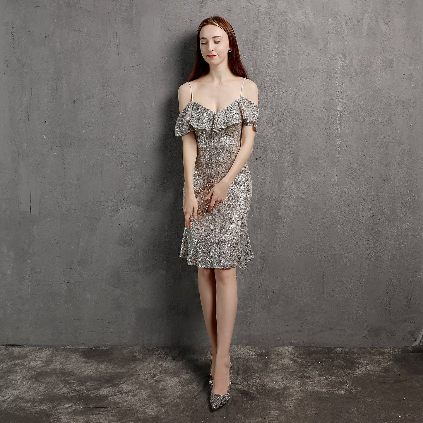V-Ausschnitt Kleines Abendkleid – Elegantes kurzes Partykleid für Damen im Nachtclub 