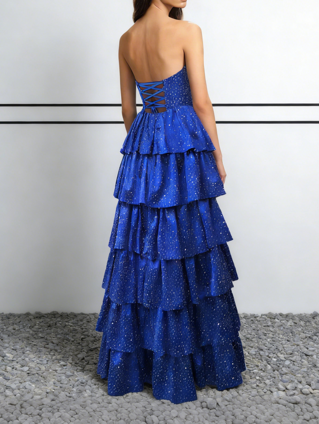 Vestido de Baile Azul Real Sem Alças com Camadas | Vestido de Noite com Folhos e Brilho Cintilante