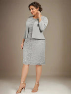 Vestido de Mãe da Noiva em Chiffon com Renda, Bordado e Comprimento ao Joelho, Modelo Tubo/Coluna