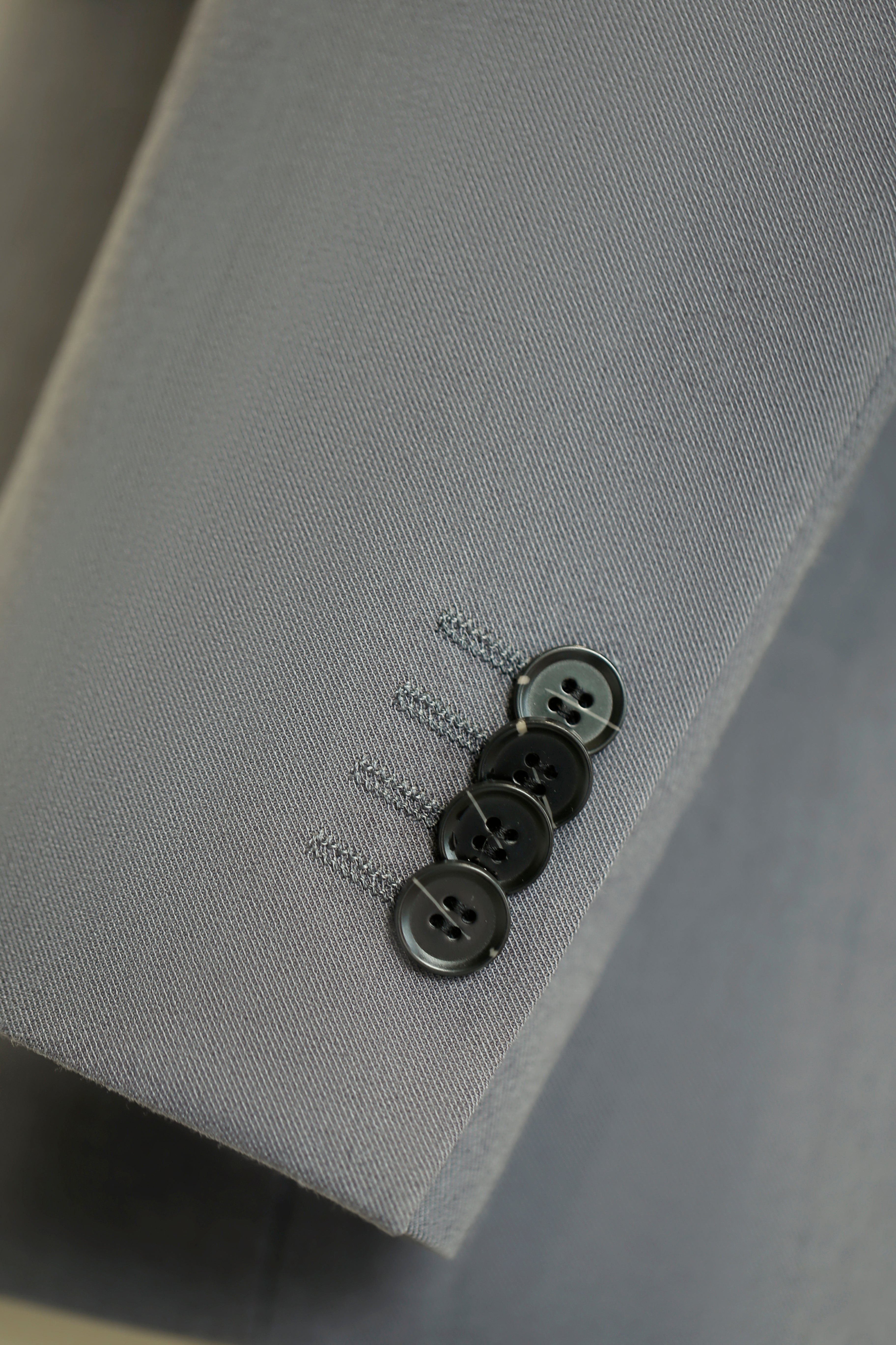 Costume en laine gris clair à double boutonnage | Costume sur mesure pour marié et affaires