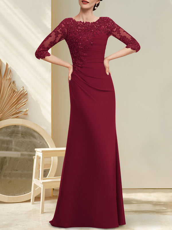 Robe de mère de la mariée en mousseline et dentelle, longueur au sol, en ligne A, décolleté en U, ornée de perles et de paillettes plissées