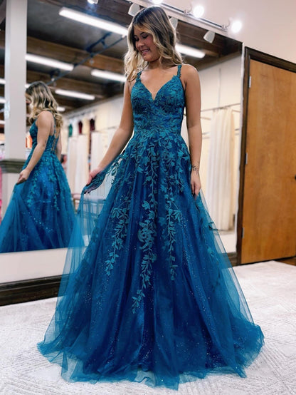A-Linien-Ballkleid aus glitzernder Tüllspitze in Tintenblau