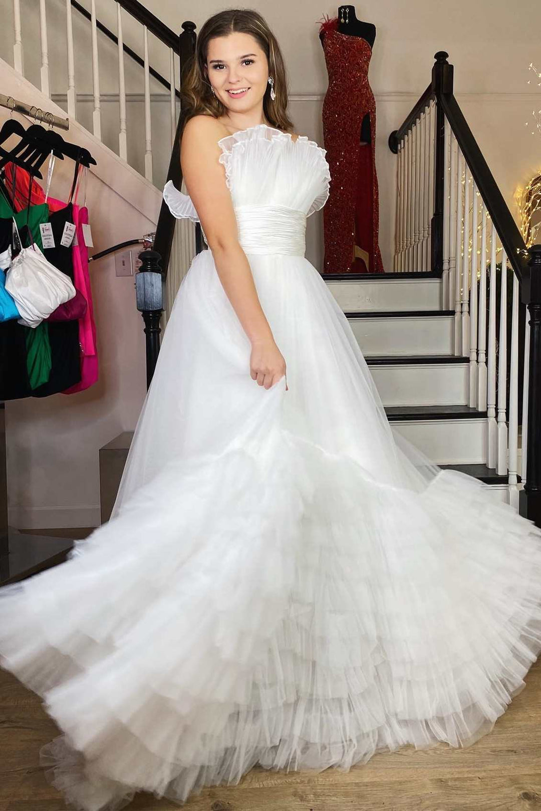 Vestido de fiesta largo de tul rosa con capas y sin tirantes, corte A