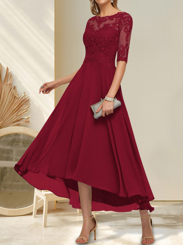 Robe de mère de la mariée en mousseline et dentelle, ligne A, col bateau illusion, asymétrique, ornée de perles et de paillettes