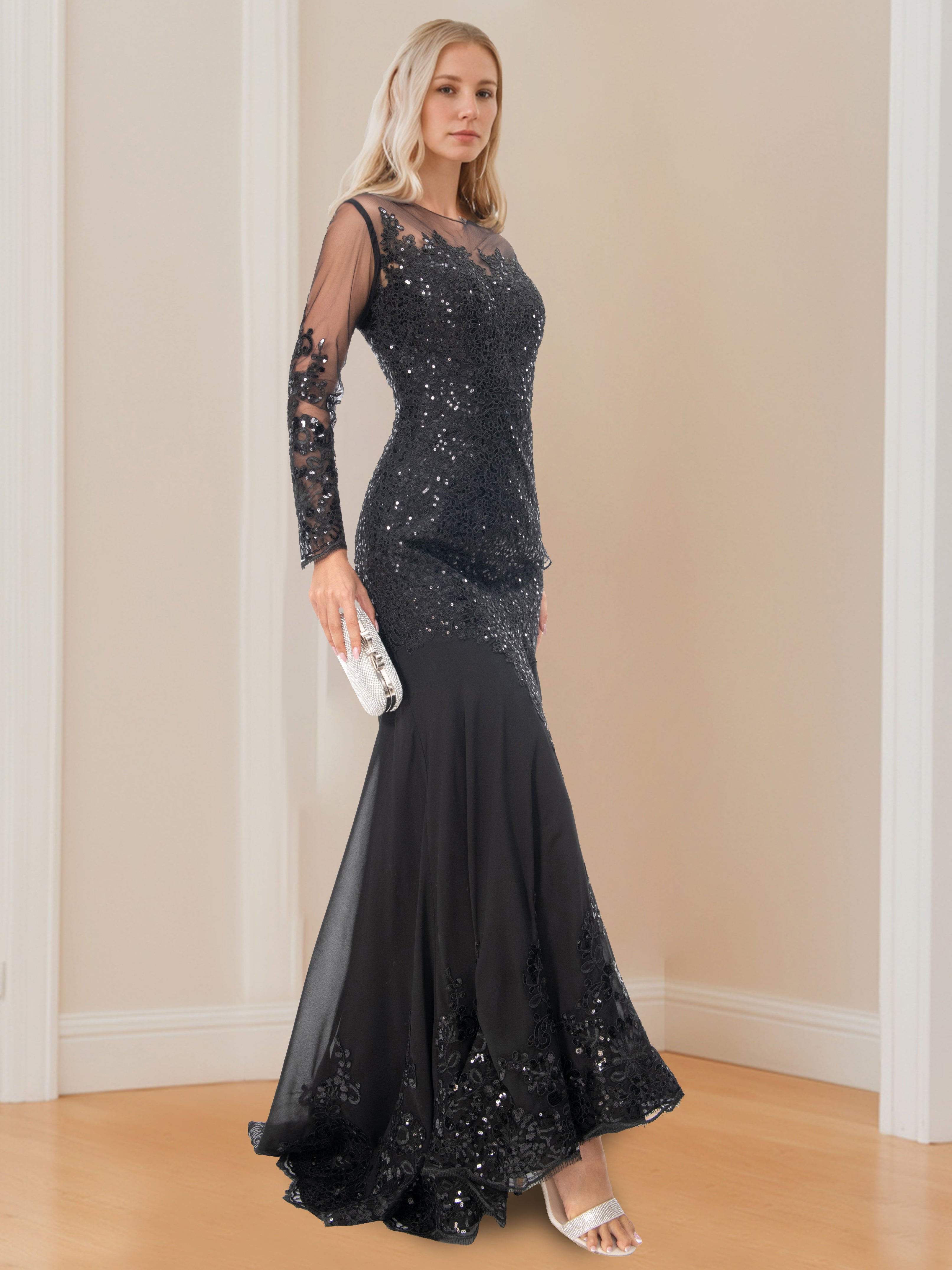 Long Sleeve Scoop Neck Mermaid Trumpet Mother Of The Bride Dress With Applique