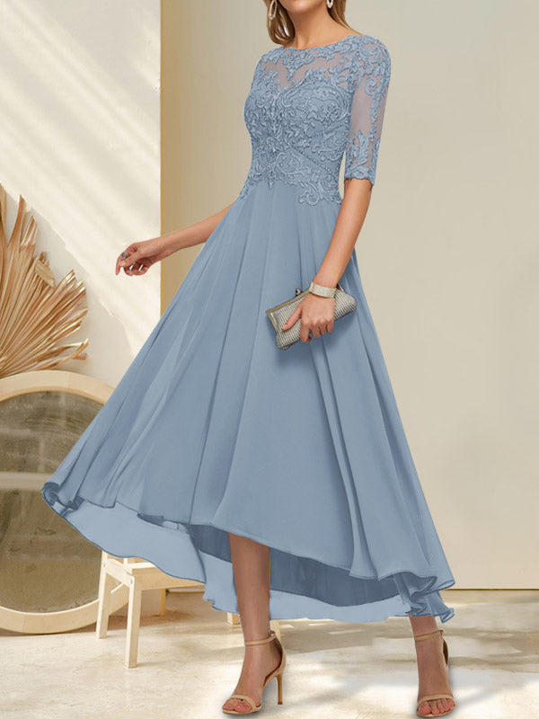 Robe de mère de la mariée en mousseline et dentelle, ligne A, col bateau illusion, asymétrique, ornée de perles et de paillettes
