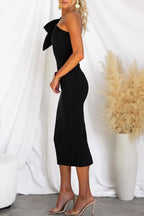 Vestido Midi de Alças Assimétricas com Pormenor de Laço da Barbie