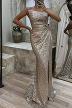 Abito da sera formale sexy in tinta unita con spacco asimmetrico e collo obliquo