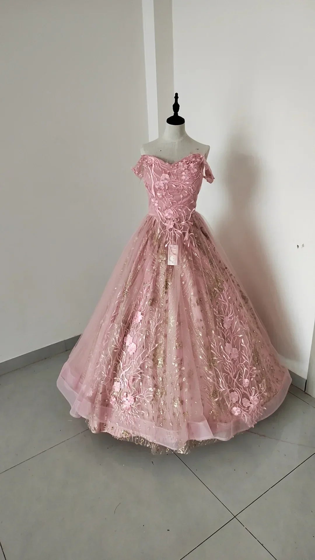 Hellblaues schulterfreies Prinzessinnenkleid mit Tüllspitzenapplikationen und Glitzerglanz Ballkleid Y8129