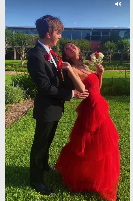 Vestido de baile elegante em tule com alças finas em linha A Y115